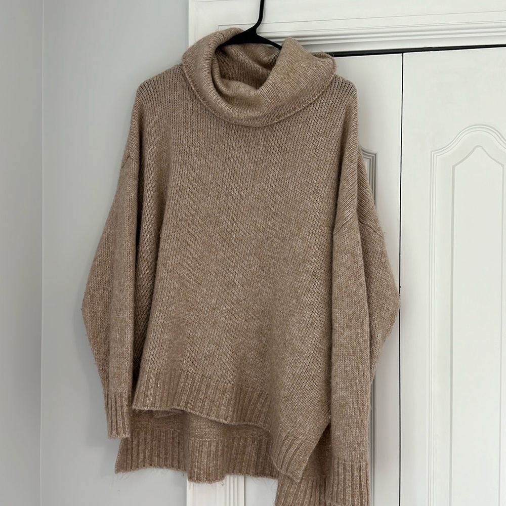 A supply oversized sweater (long)